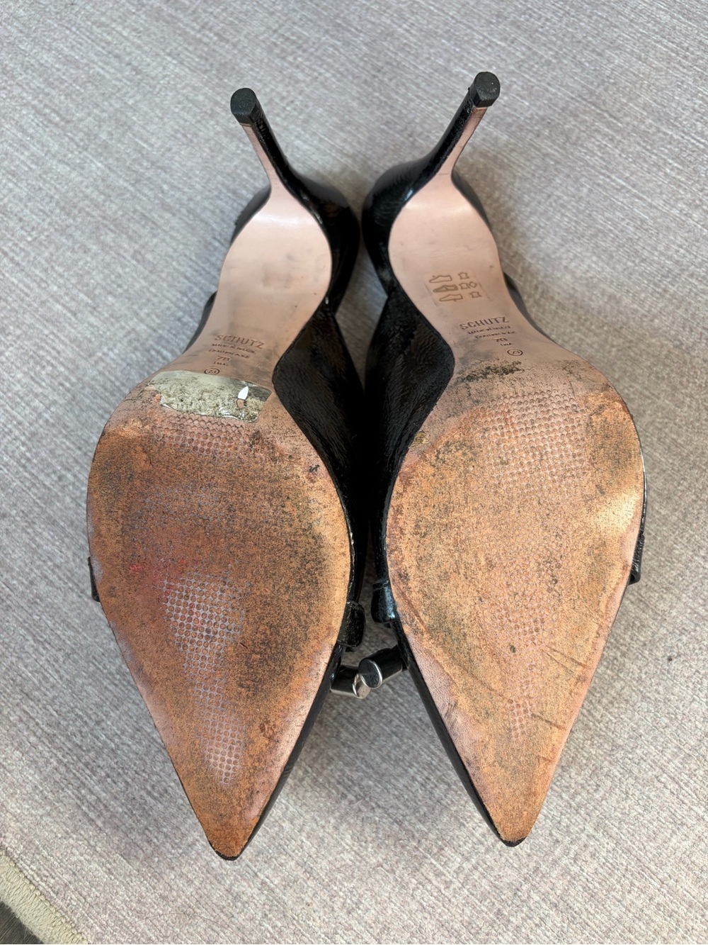 SCHUTZ Black Patent Pointed-Knot Tanya Mules Heel, 7B - Picture 6 of 7